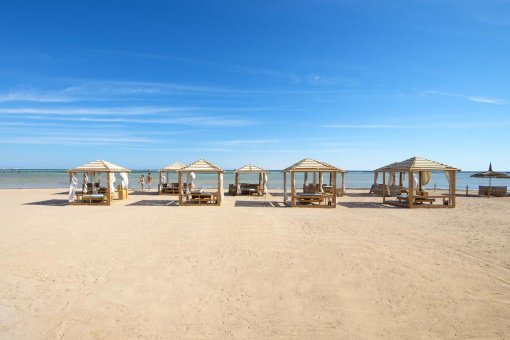 Amwaj Oyoun Resort & Casino 5*